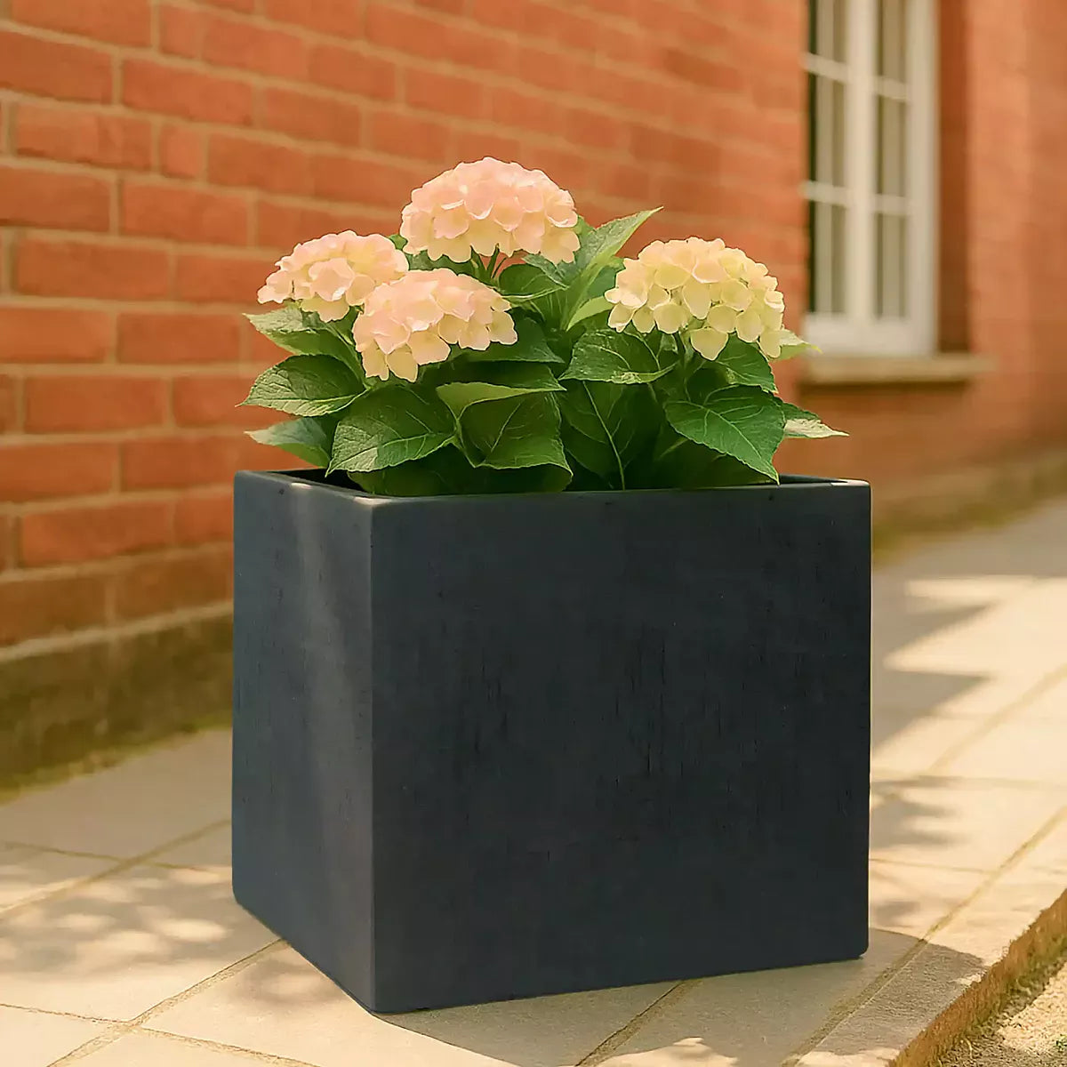 IDEALIST Lite Contemporary Flower Box Square Garden Planter, Faux Lead Light Concrete Outdoor Large Plant Pot H50 L50 W50 cm, 126L