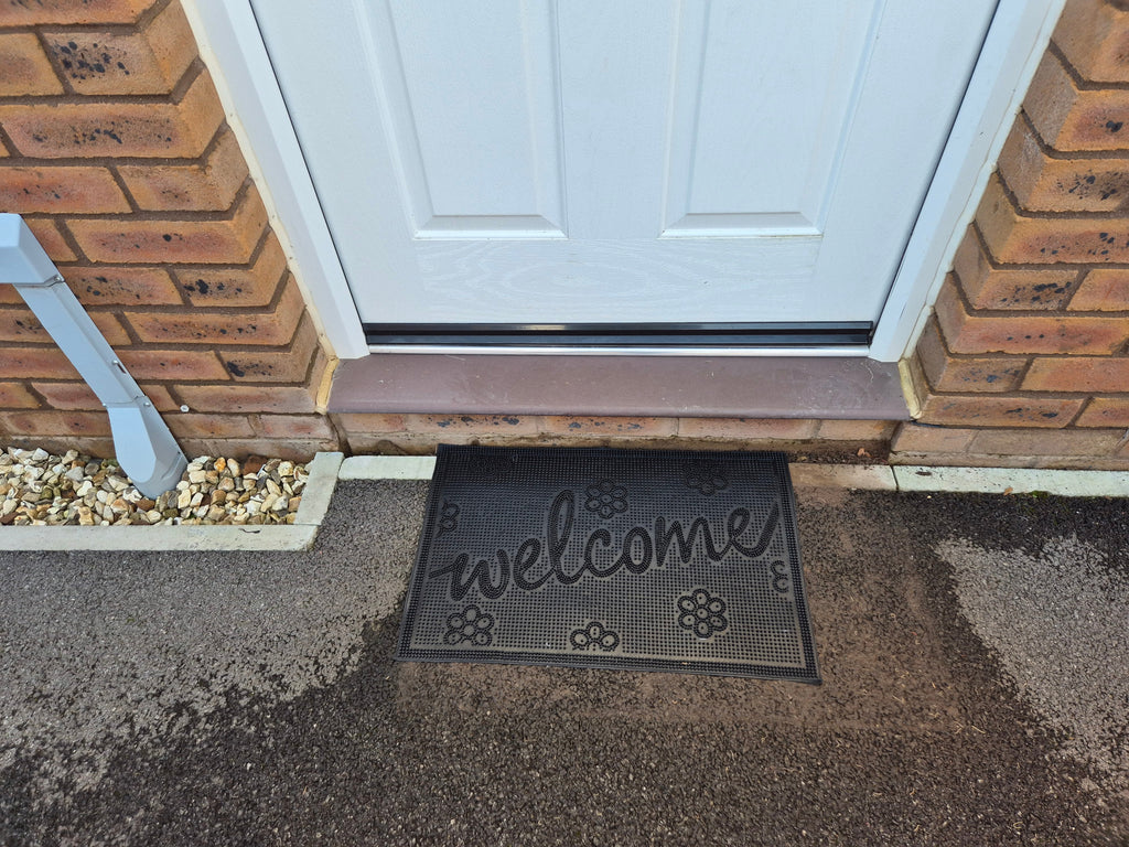 Rubber Doormat 60cm x 40cm - 'Welcome' (Small Flowers) - Absorbent Coir Mat for Indoor/Outdoor